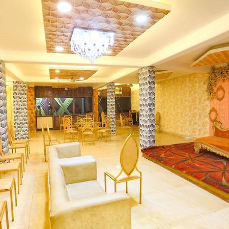 Hotel FabExpress Under Bridge Neu-Delhi Exterior foto