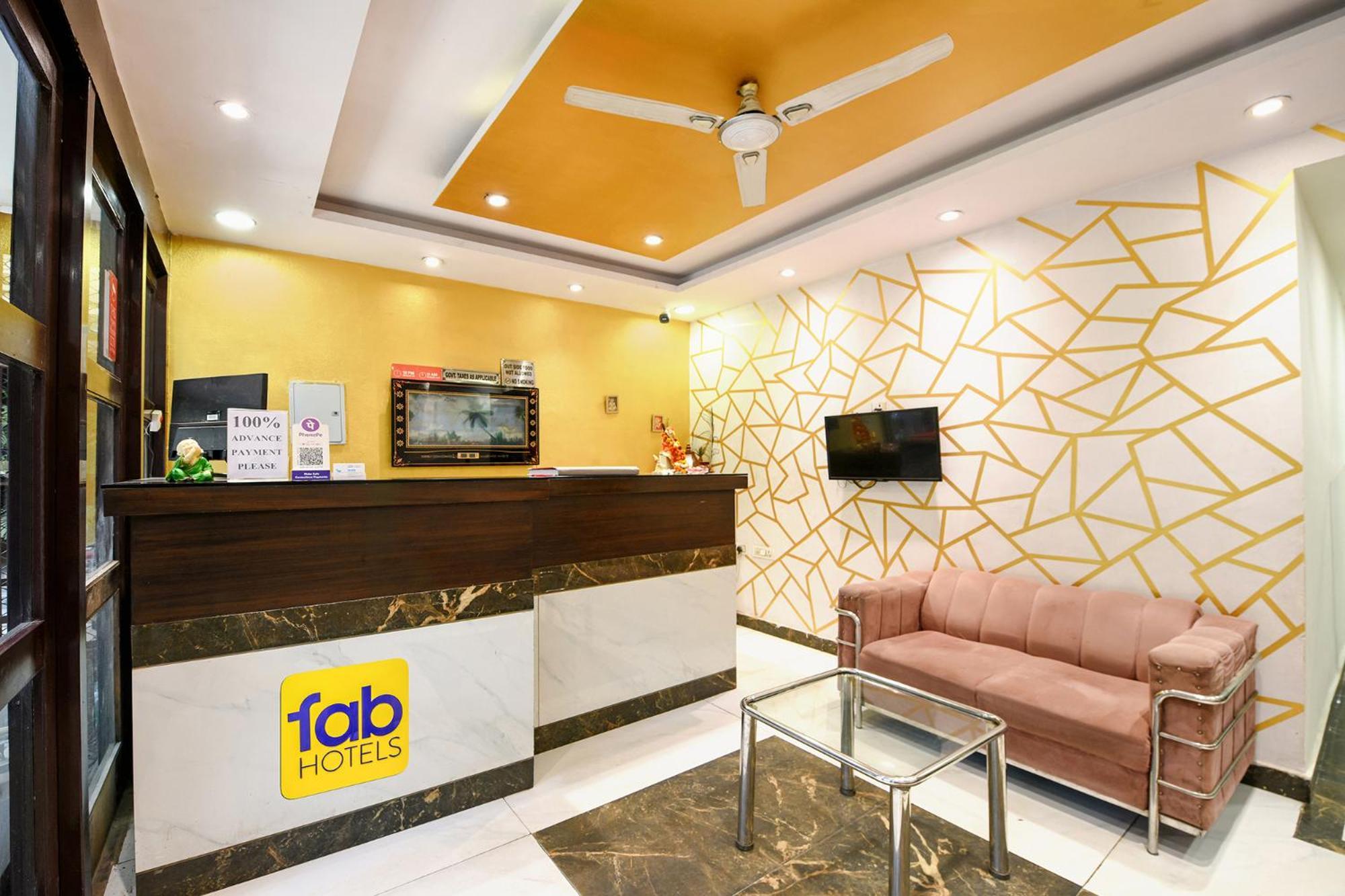 Hotel FabExpress Under Bridge Neu-Delhi Exterior foto